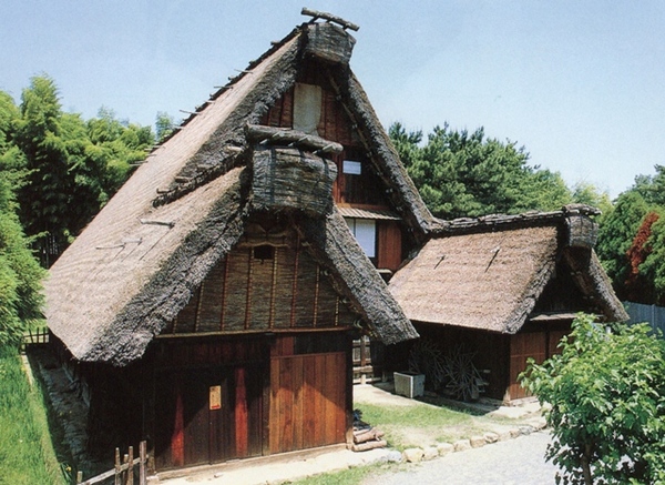 地域的古民家：气候、风土与家职共同塑造的日本住居谱系